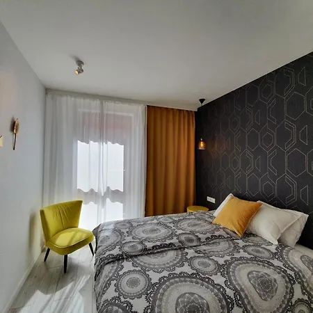 Aurora - Apartament Z Balkonem * Danzica