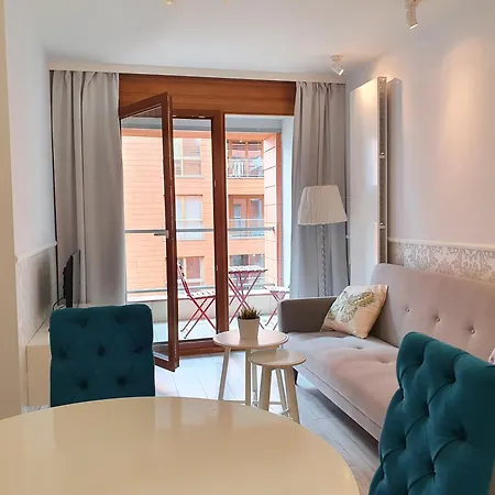 Aurora - Apartament Z Balkonem Danzica