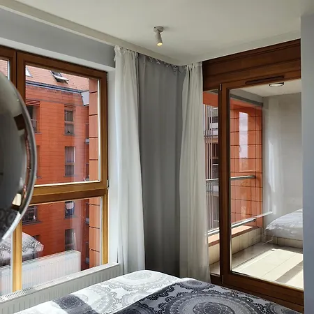 Aurora - Apartament Z Balkonem * Danzica