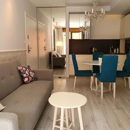 Aurora - Apartament Z Balkonem